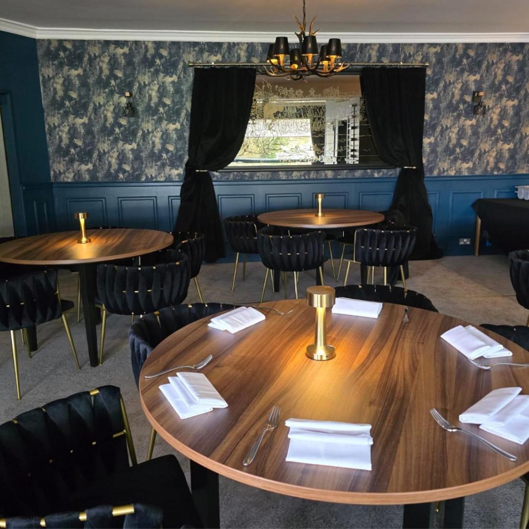 The Popinjay Hotel Ларкхол Екстериор снимка